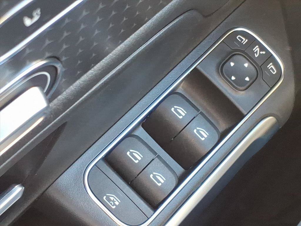New 2026 Mercedes-Benz GLB 250 4MATIC image 19