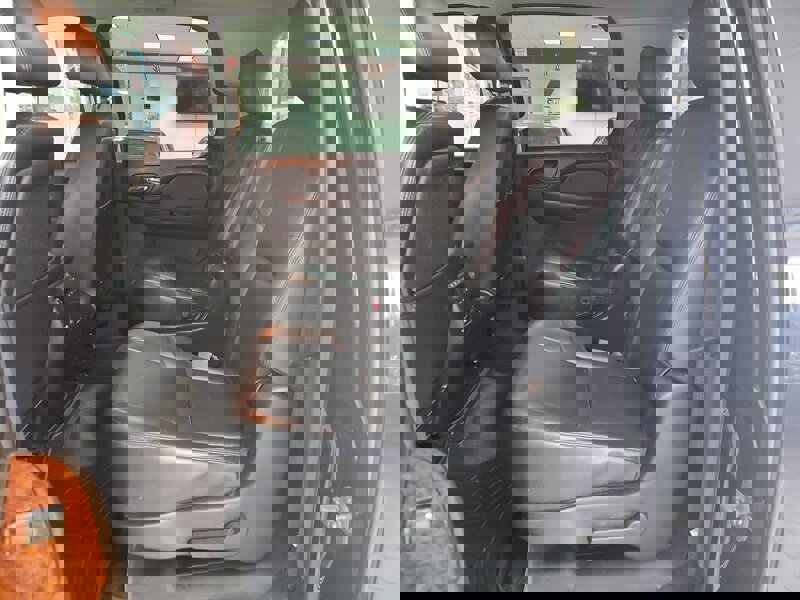 Used 2012 Chevrolet Suburban LTZ image 13