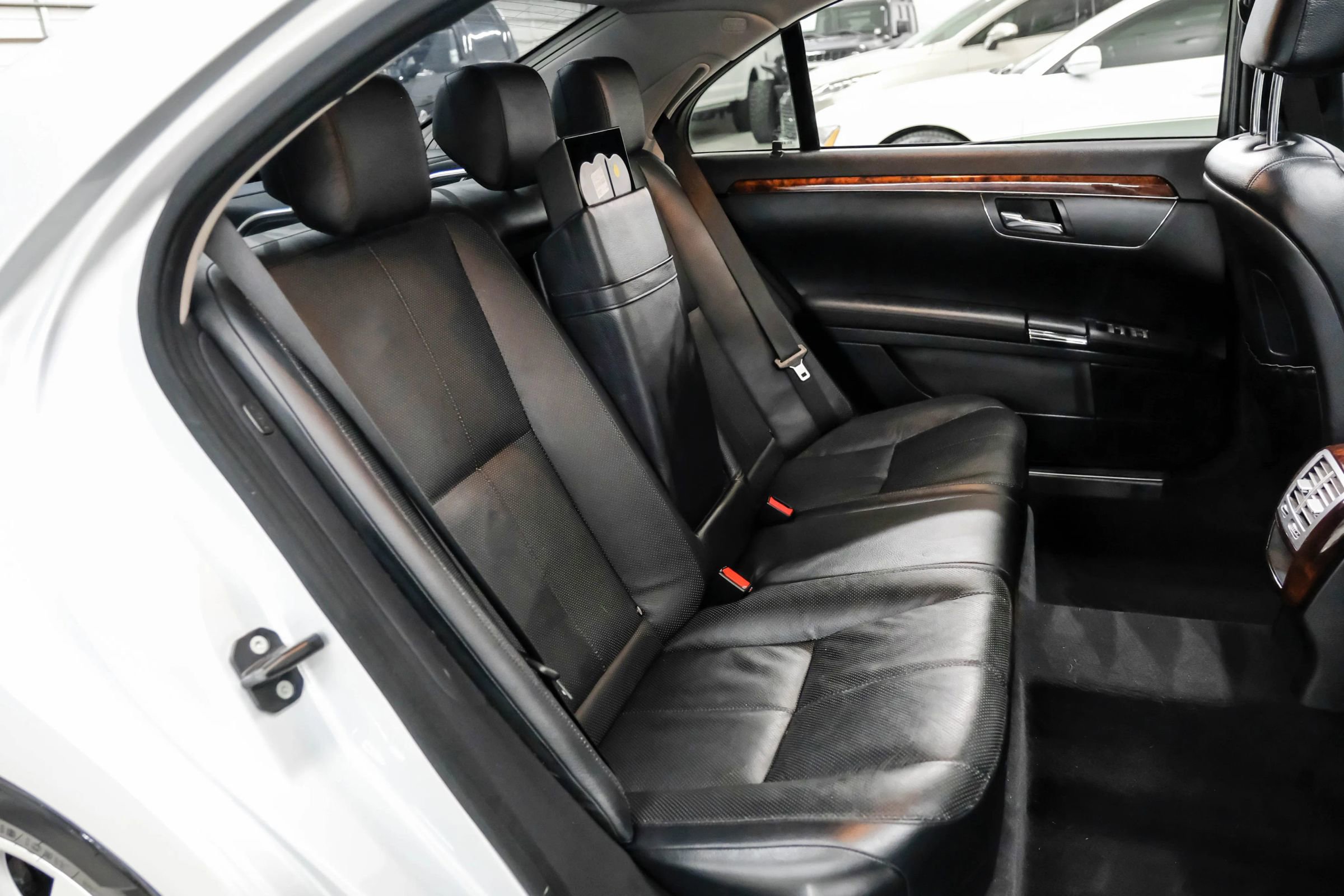 Used 2007 Mercedes-Benz S 550 image 33