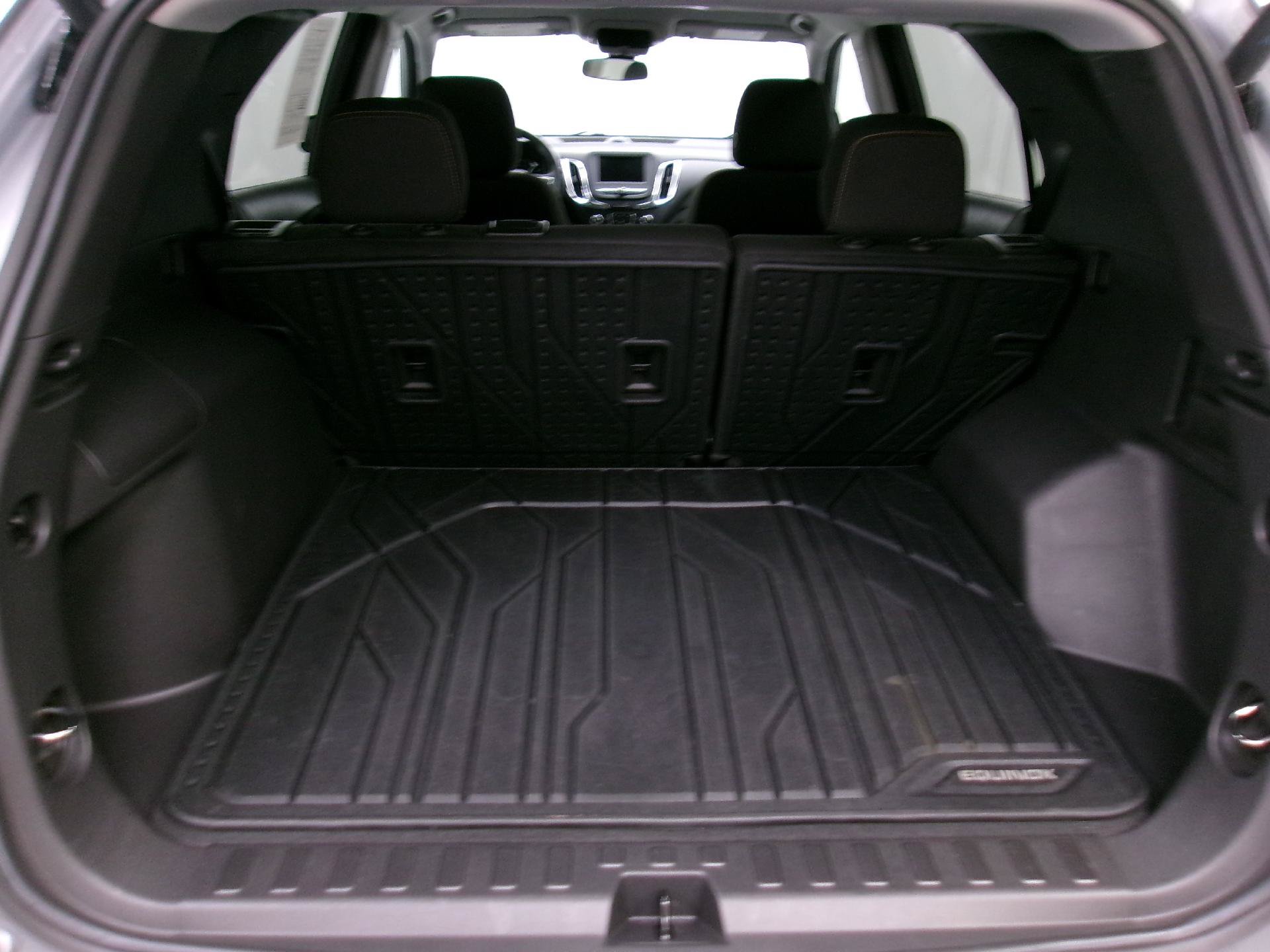 Used 2024 Chevrolet Equinox LT w/ LPO, Floor Liner Package FWD image 10