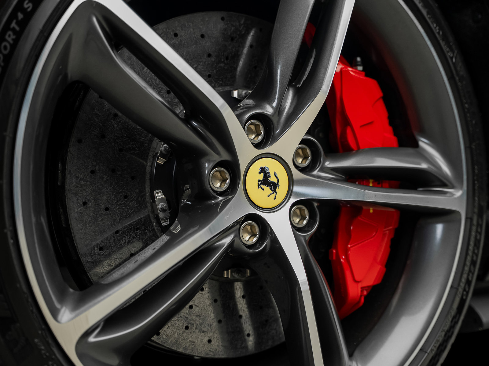 Used 2024 Ferrari 296 GTS RWD image 24