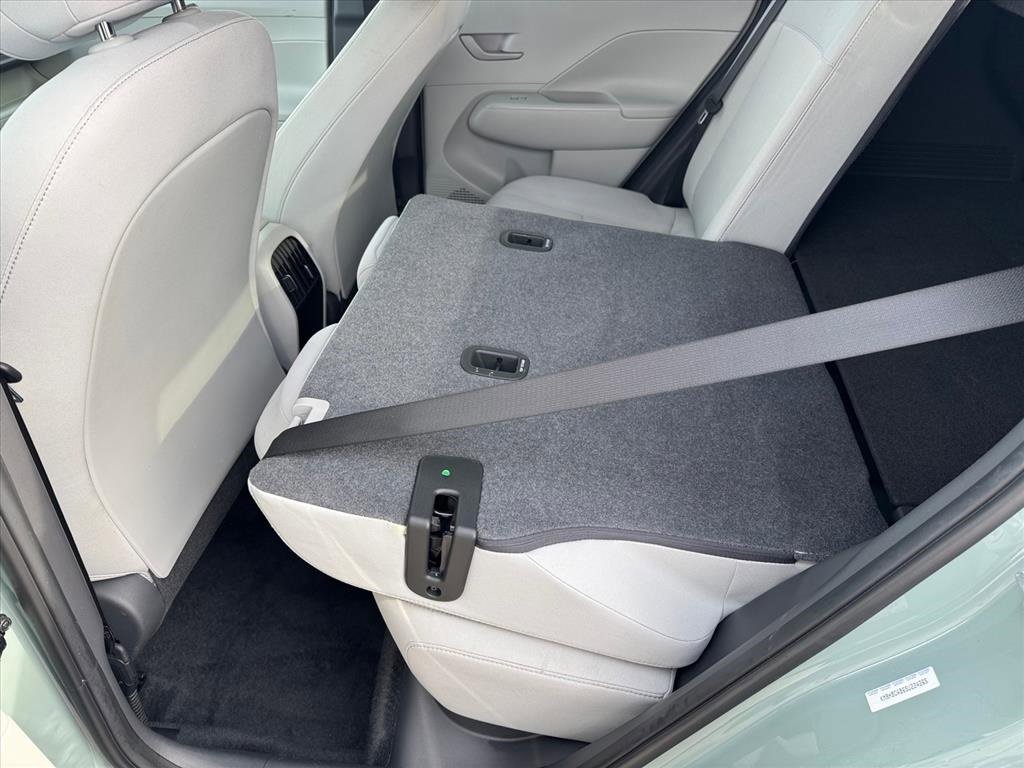 Used 2025 Hyundai Kona SEL image 11