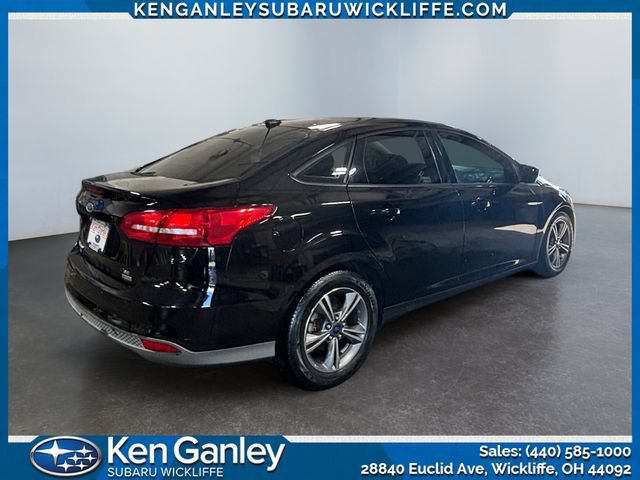 Used 2018 Ford Focus SE w/ SE Appearance Package FWD image 5