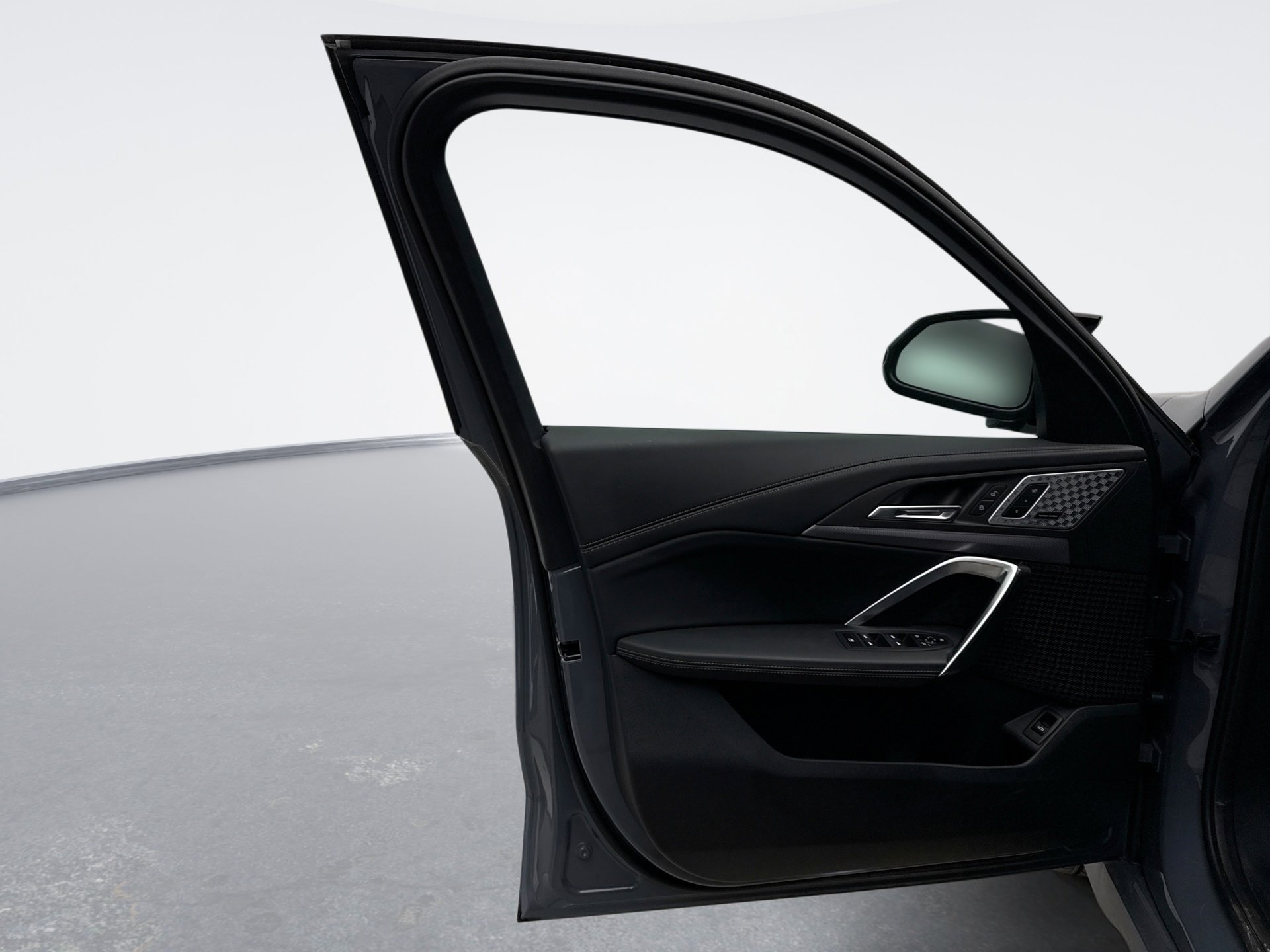 Used 2025 BMW X1 M35i image 9