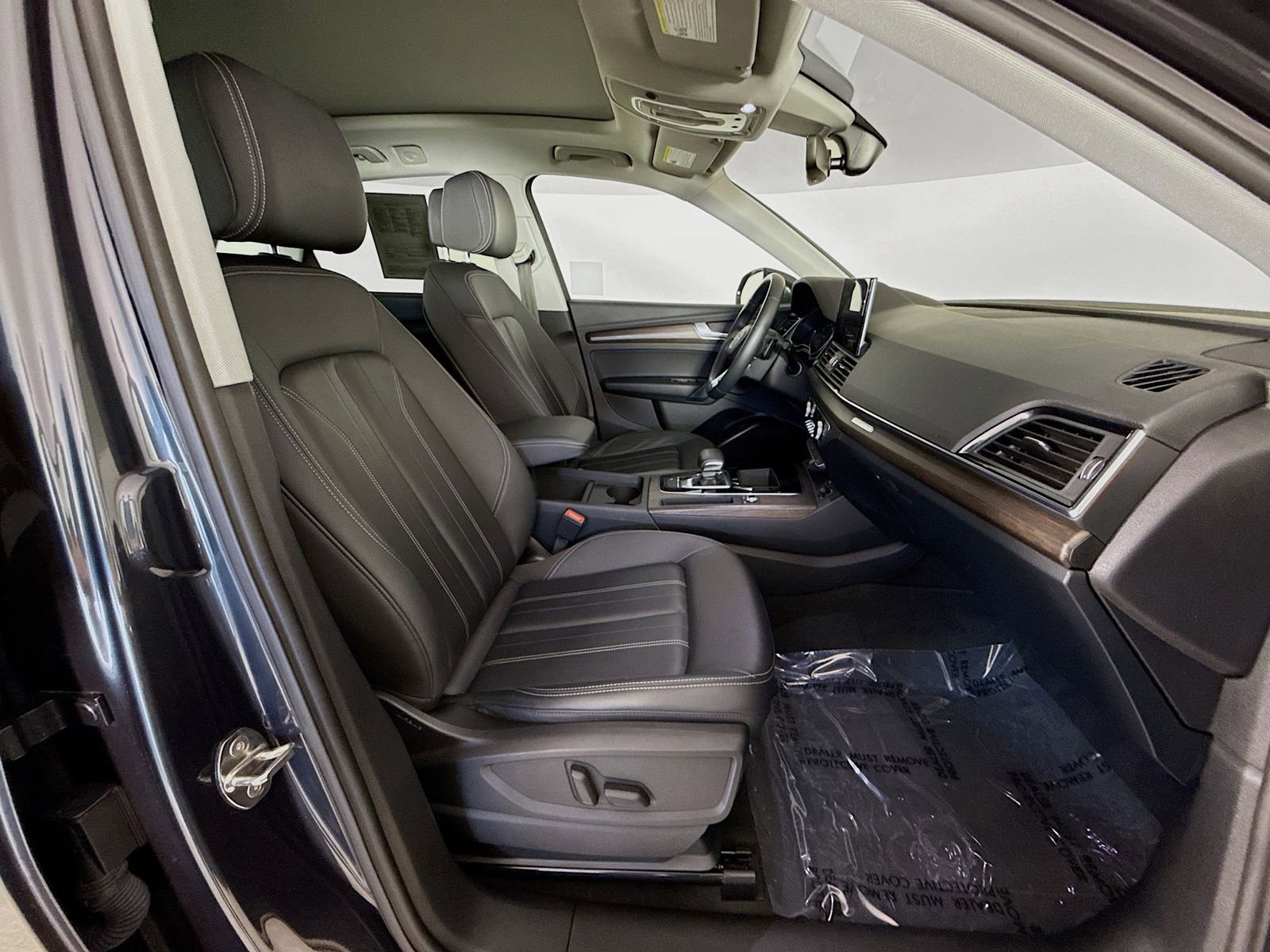 Certified 2023 Audi Q5 2.0T Premium w/ Convenience Package image 28