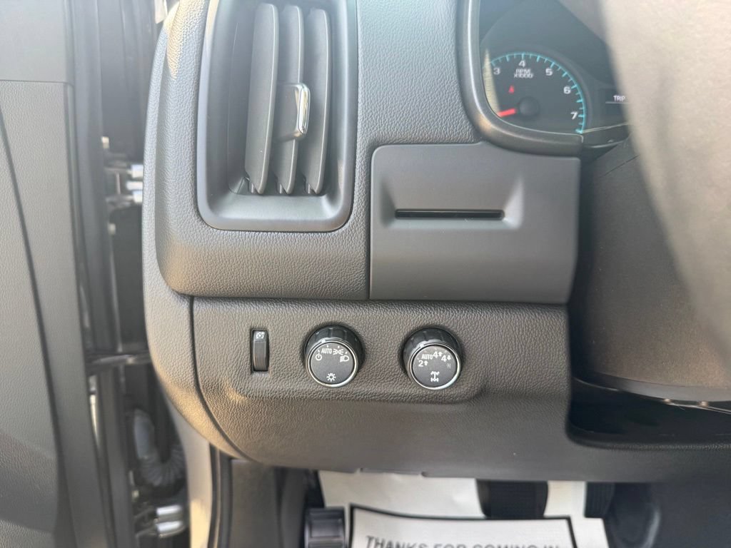 Used 2022 Chevrolet Colorado LT w/ Redline Special Edition AWD/4WD image 33
