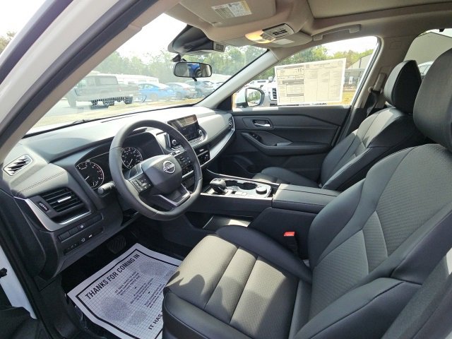 New 2026 Nissan Rogue SV image 10