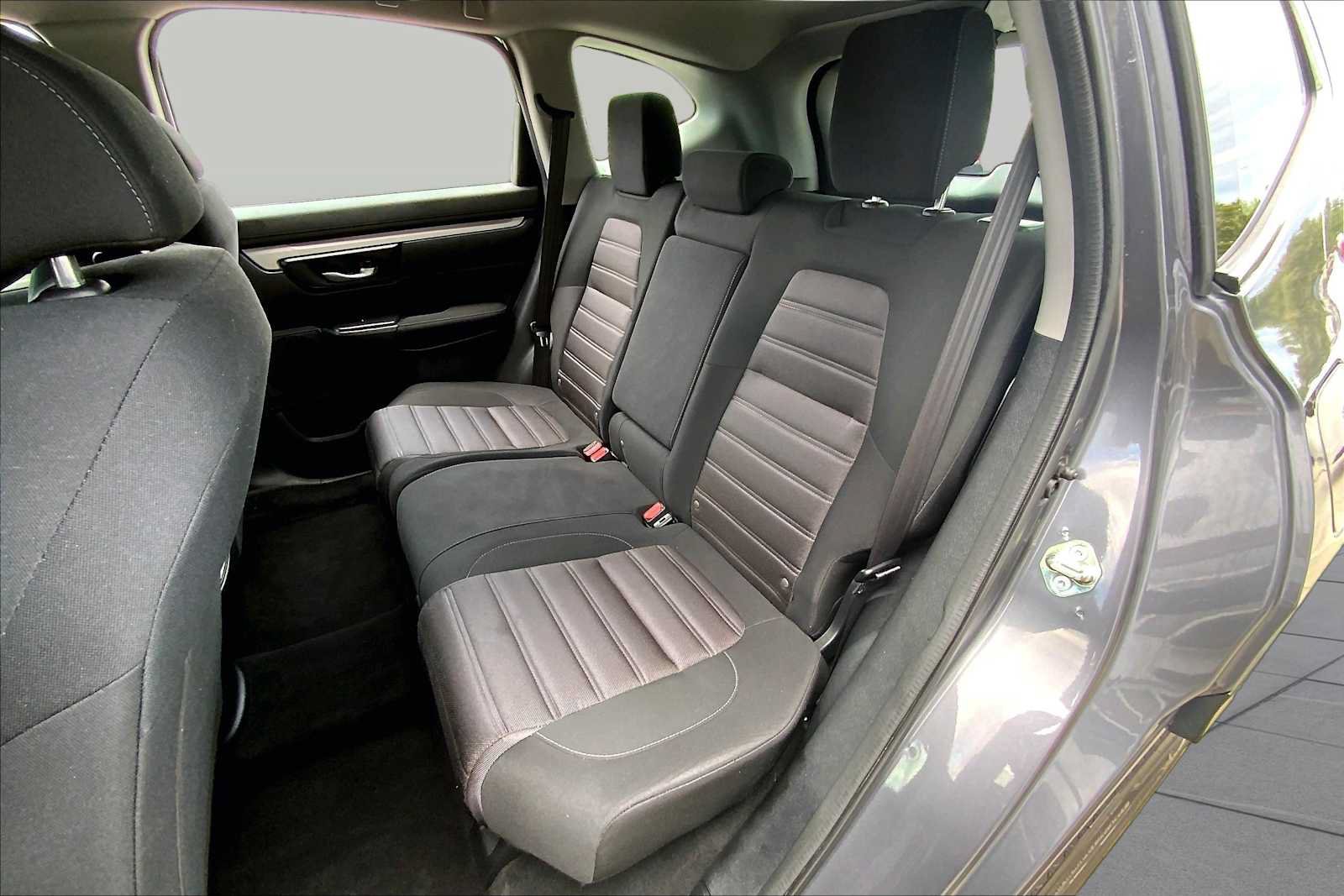 Used 2018 Honda CR-V LX image 15