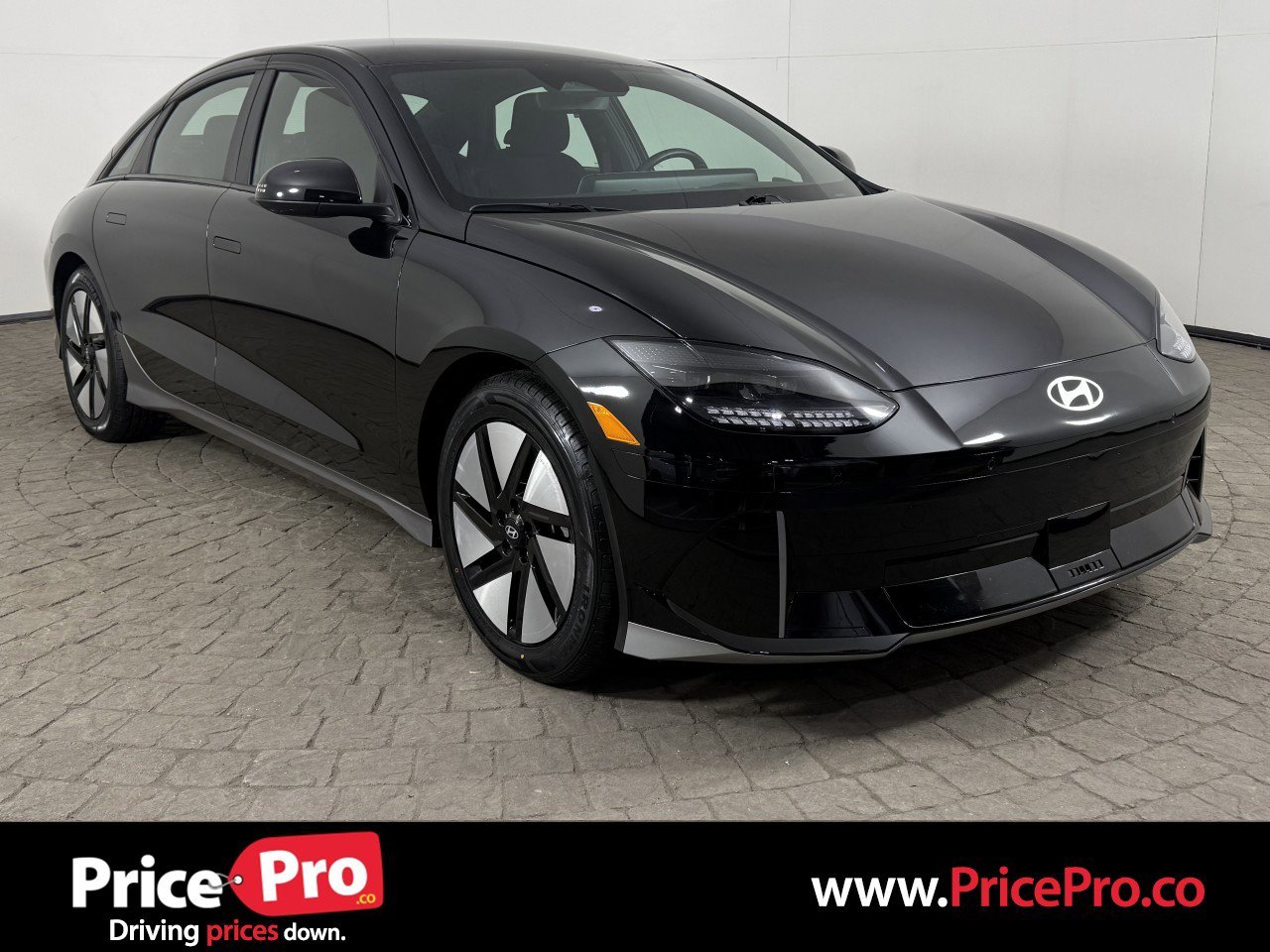 Used 2024 Hyundai Ioniq 6 SE image 1