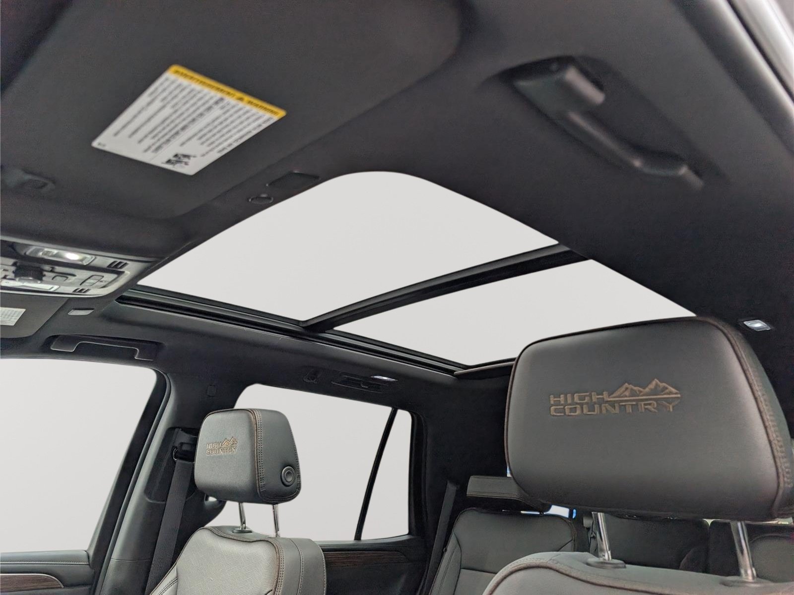 Used 2023 Chevrolet Tahoe High Country AWD/4WD image 34