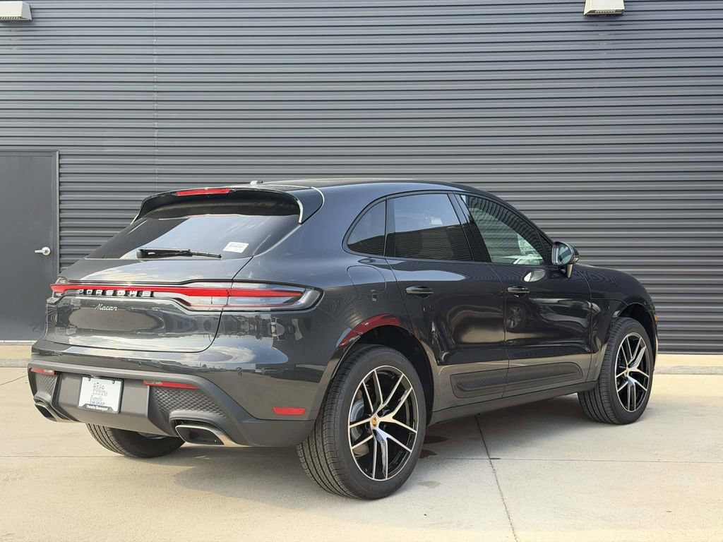 New 2026 Porsche Macan AWD/4WD image 6