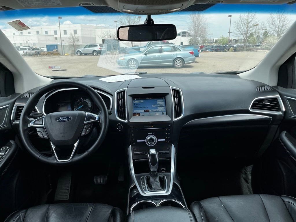 Used 2018 Ford Edge Titanium image 14