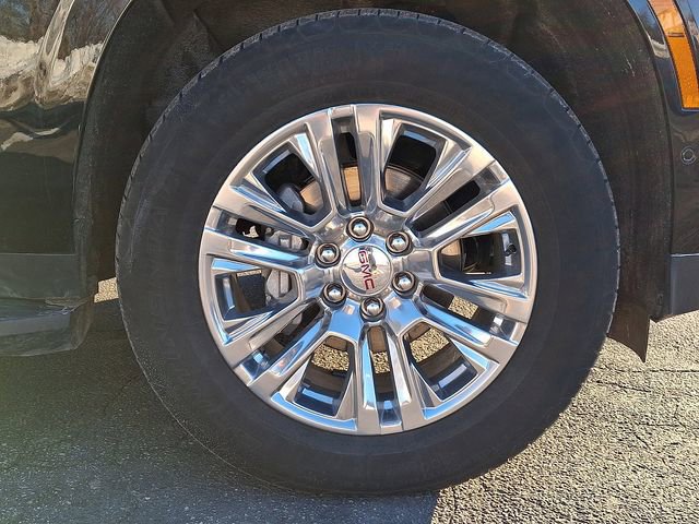 Used 2025 GMC Yukon XL Denali image 10