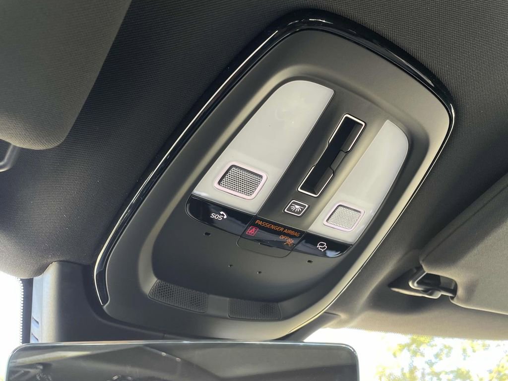 New 2026 Volvo XC90 B6 Plus w/ Protection Package Premier image 23