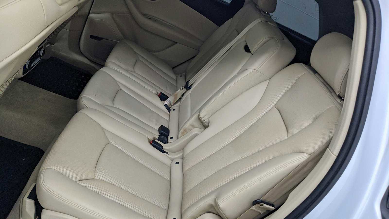Used 2017 Audi Q7 3.0T Premium Plus AWD/4WD image 21