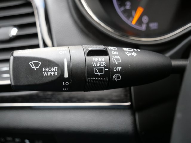 Used 2020 Jeep Grand Cherokee High Altitude AWD/4WD image 18