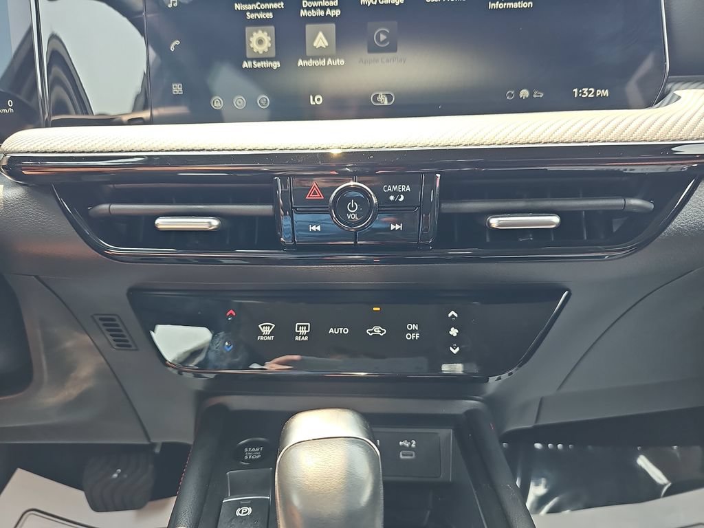 Used 2026 Nissan Kicks SR FWD image 23