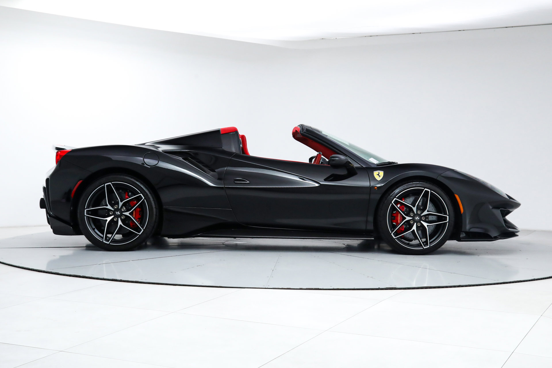 Certified 2020 Ferrari 488 Pista image 10