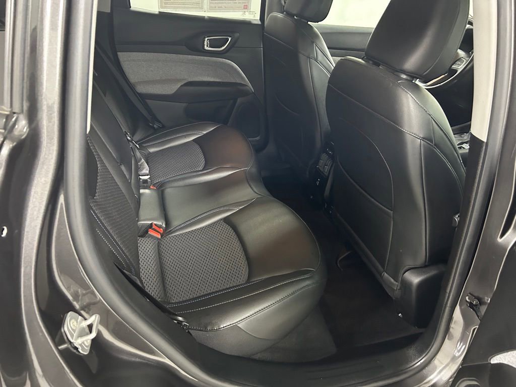 Used 2022 Jeep Compass Latitude w/ Convenience Group image 14