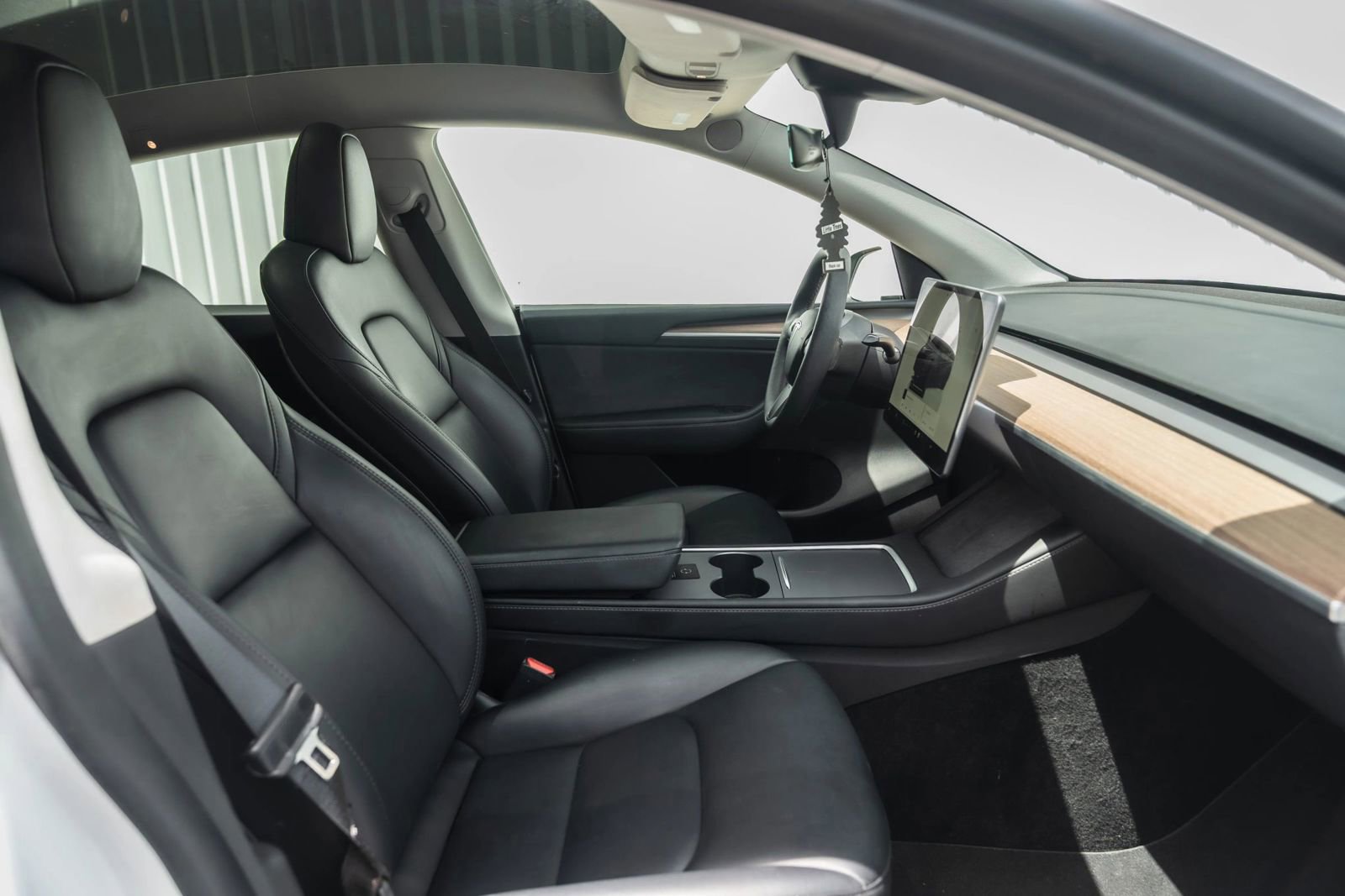 Used 2023 Tesla Model Y Performance AWD/4WD image 38