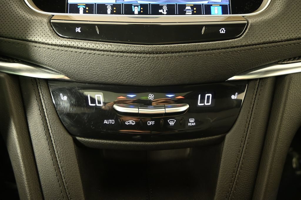 Certified 2025 Cadillac XT5 Sportv w/ Technology Package AWD/4WD image 30