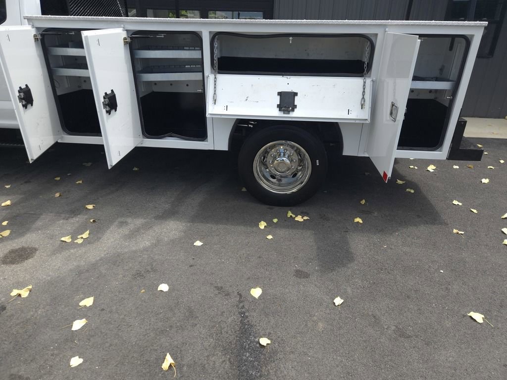 Used 2020 Ford F550 4x4 SuperCab Super Duty image 4