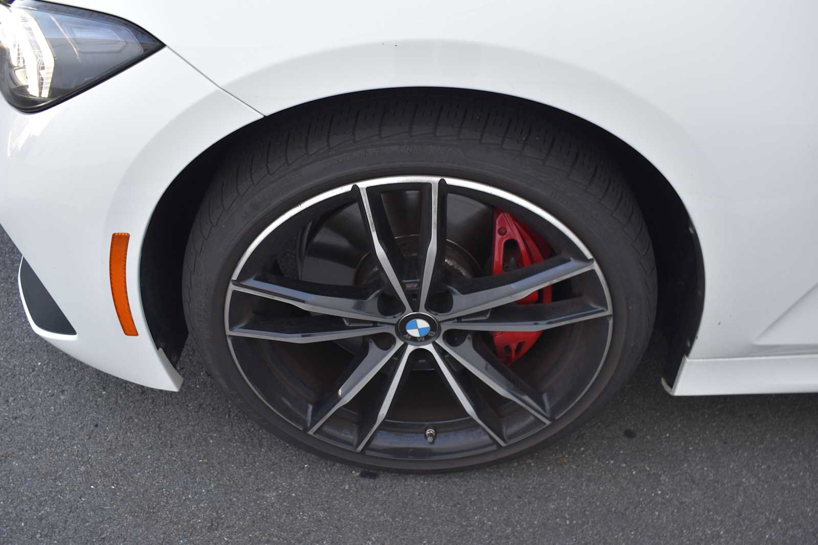 Used 2023 BMW 330i xDrive Sedan w/ M Sport Package AWD/4WD image 15