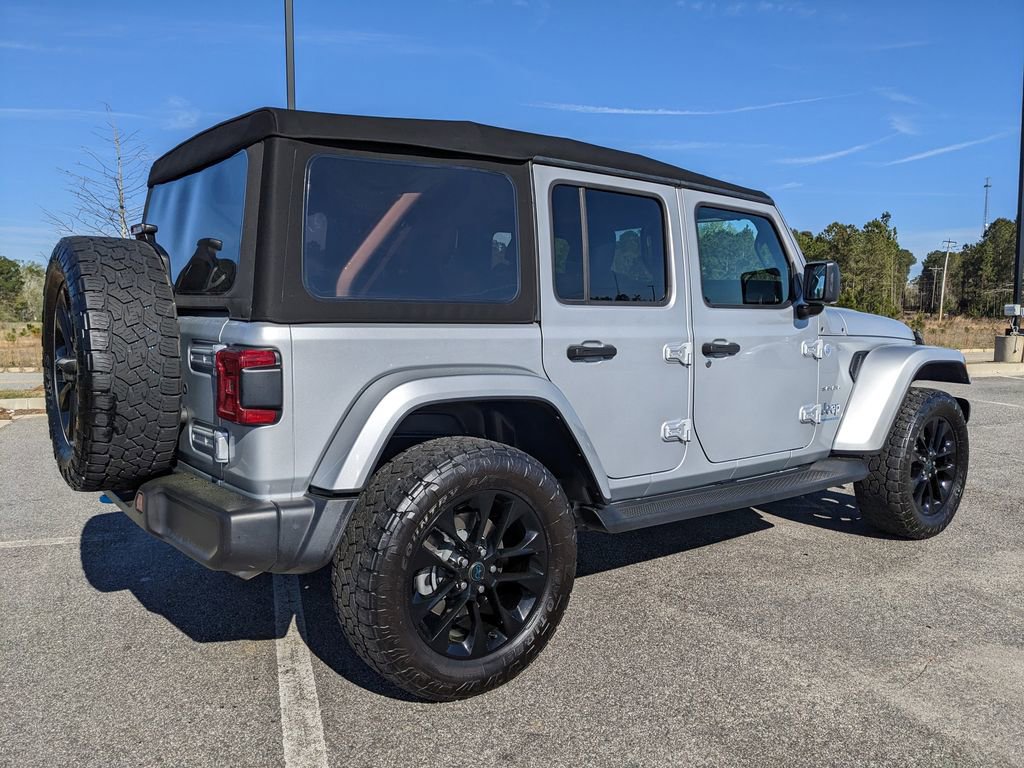 Used 2024 Jeep Wrangler Unlimited Sahara w/ Technology Group image 22