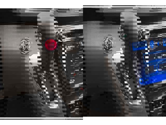 Used 2015 Honda Odyssey Touring image 11