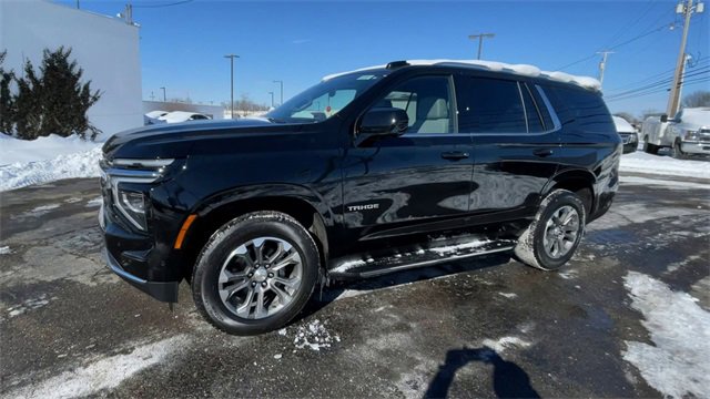 Used 2025 Chevrolet Tahoe LS image 6