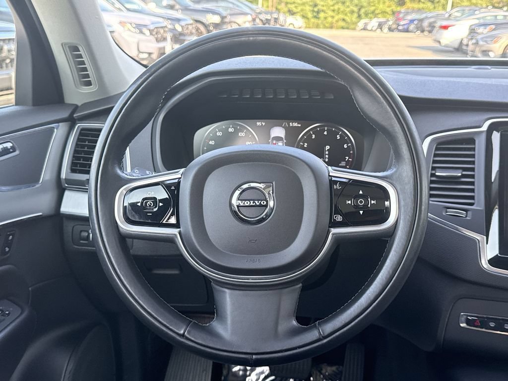 Used 2021 Volvo XC90 T5 Momentum w/ Climate Package AWD/4WD image 11