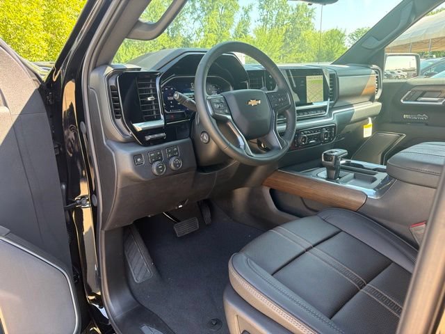 New 2026 Chevrolet Silverado 1500 High Country w/ High Country Premium Package AWD/4WD image 13