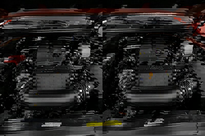 Used 2025 Nissan Frontier PRO-4X image 13