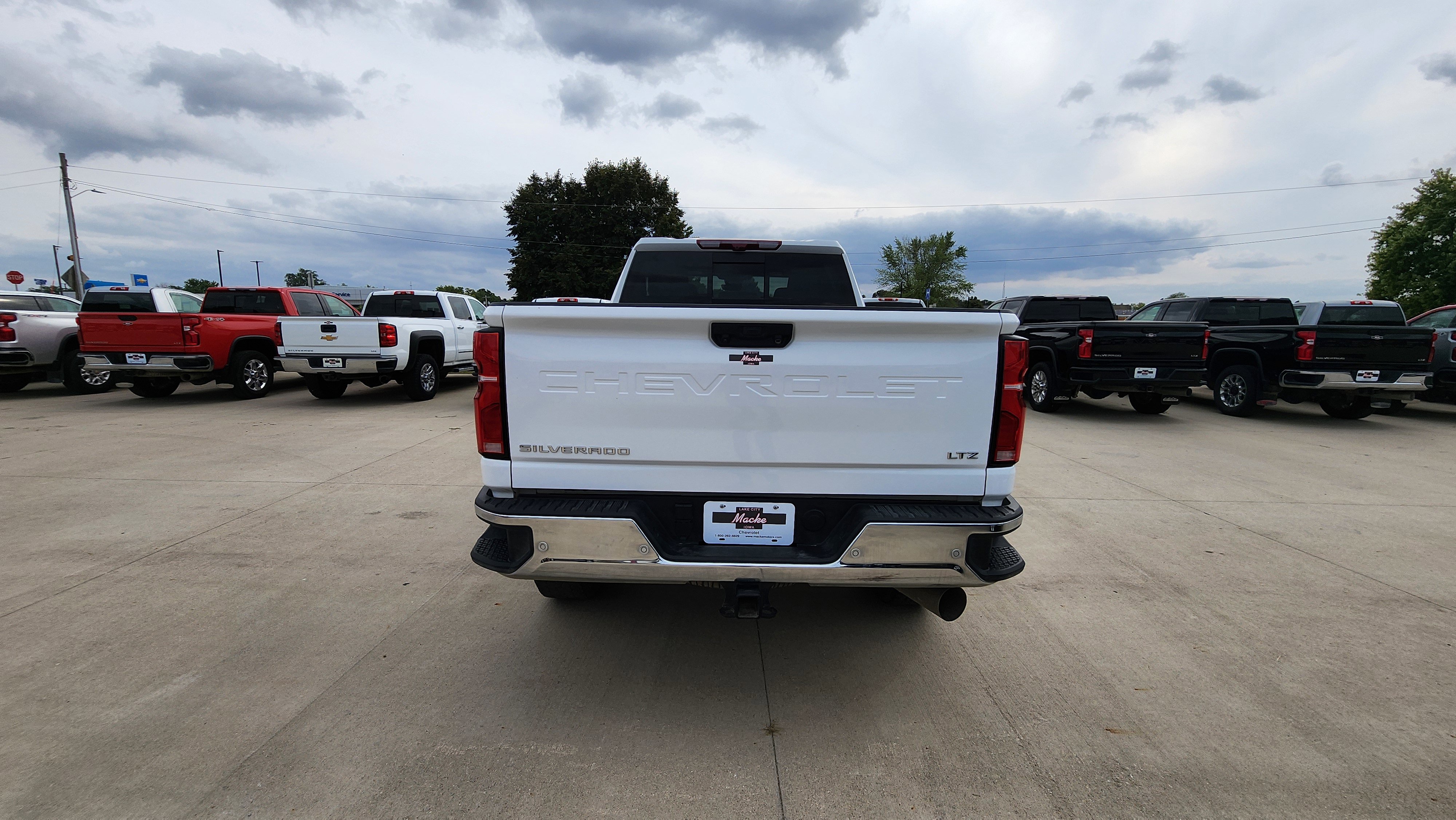 Certified 2025 Chevrolet Silverado 3500 LTZ w/ LTZ Premium Package image 5