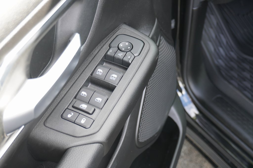 New 2026 RAM 1500 4x4 Crew Cab image 10