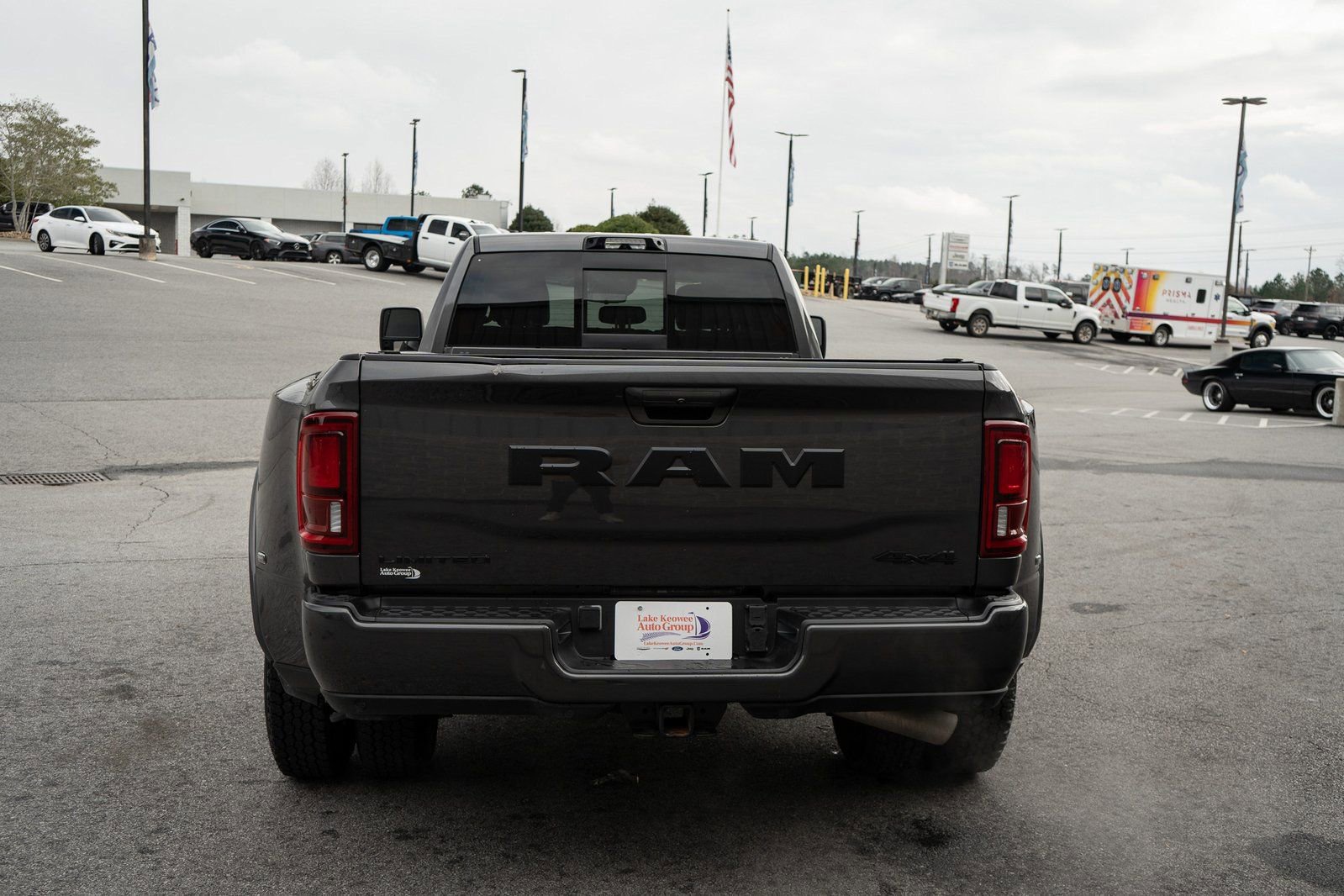 Used 2025 RAM 3500 Limited image 14
