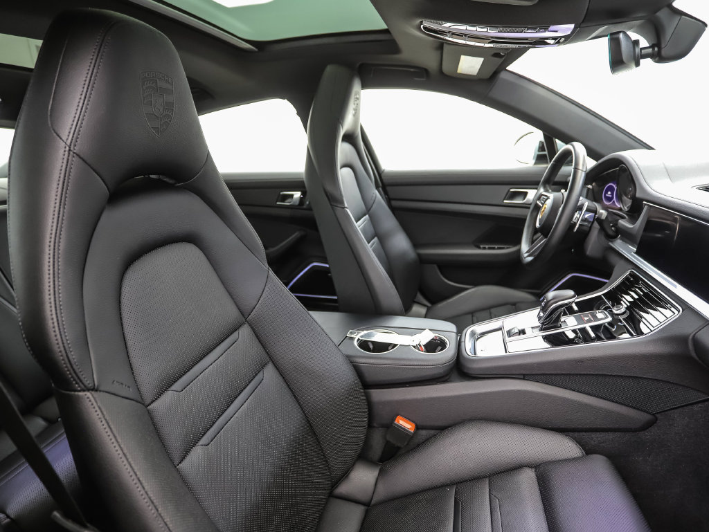 Used 2023 Porsche Panamera 4 Platinum Edition AWD/4WD image 31