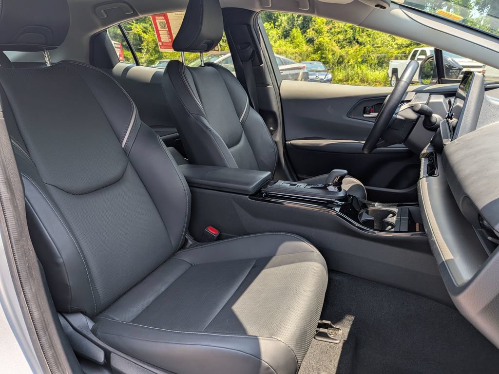 Used 2023 Toyota Prius XLE FWD image 26