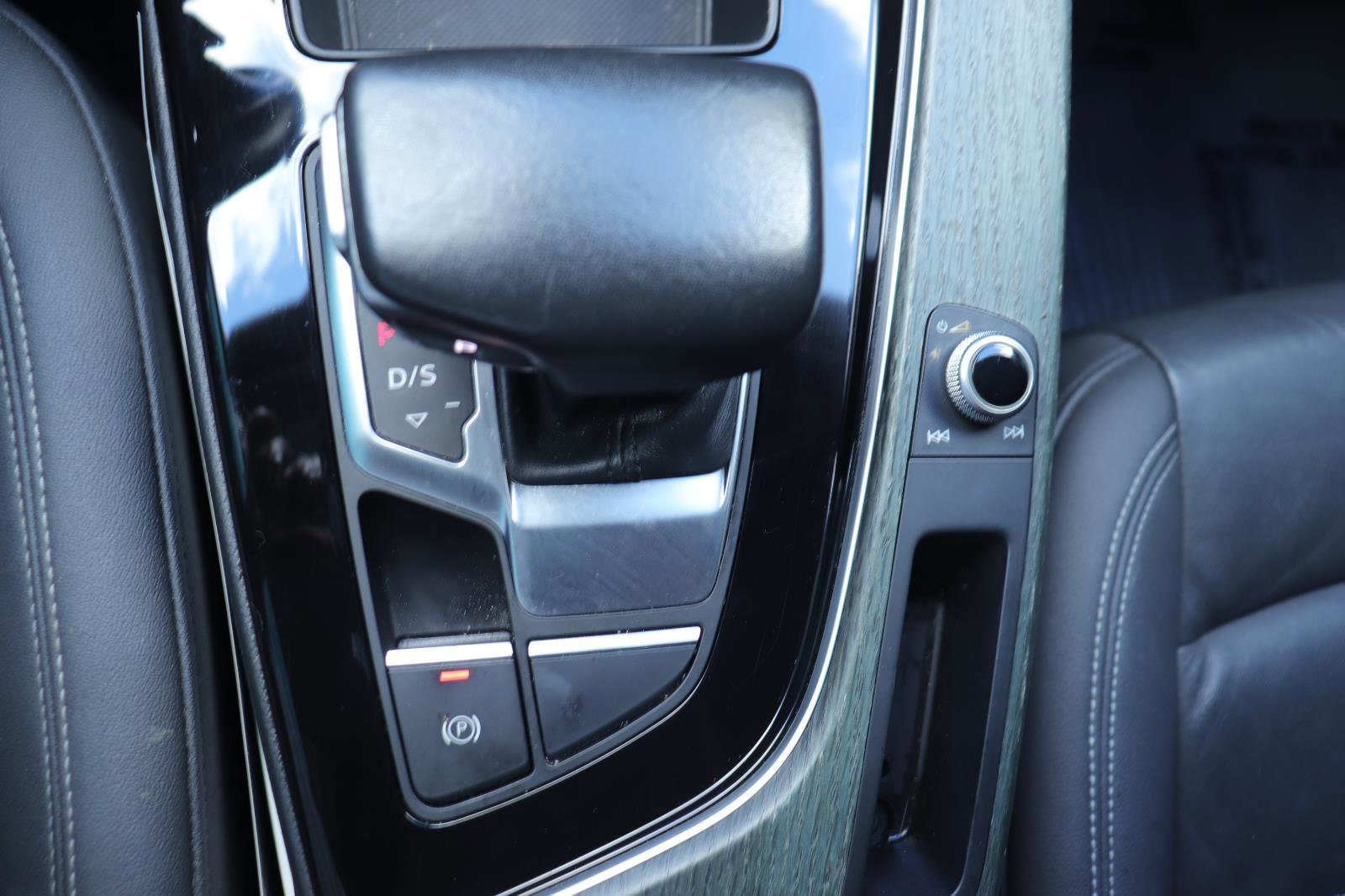 Used 2020 Audi A4 2.0T Premium w/ Convenience Package image 34