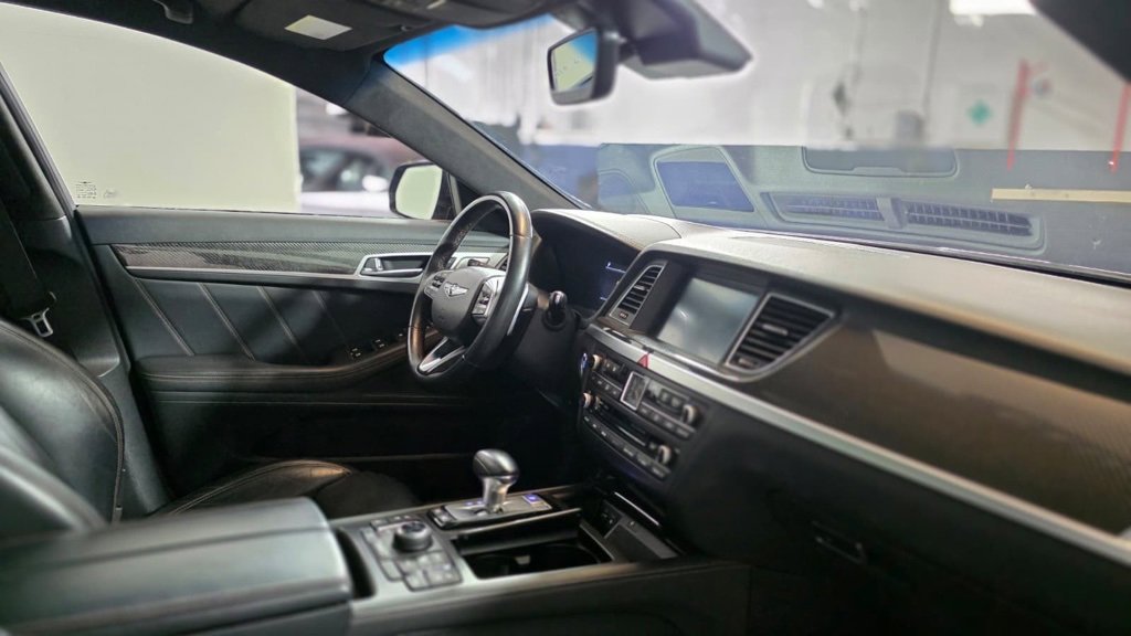 Used 2019 Genesis G80 3.3T Sport image 11