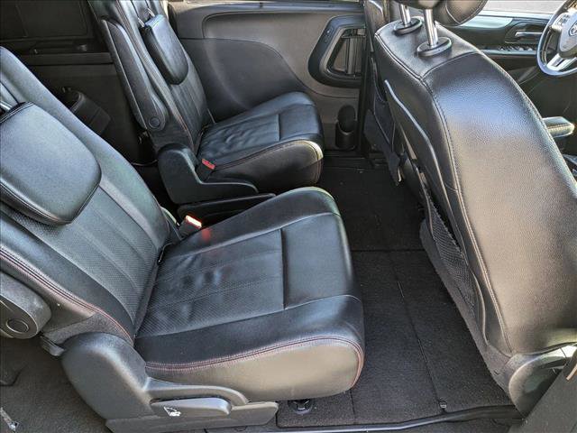 Used 2020 Dodge Grand Caravan GT image 18