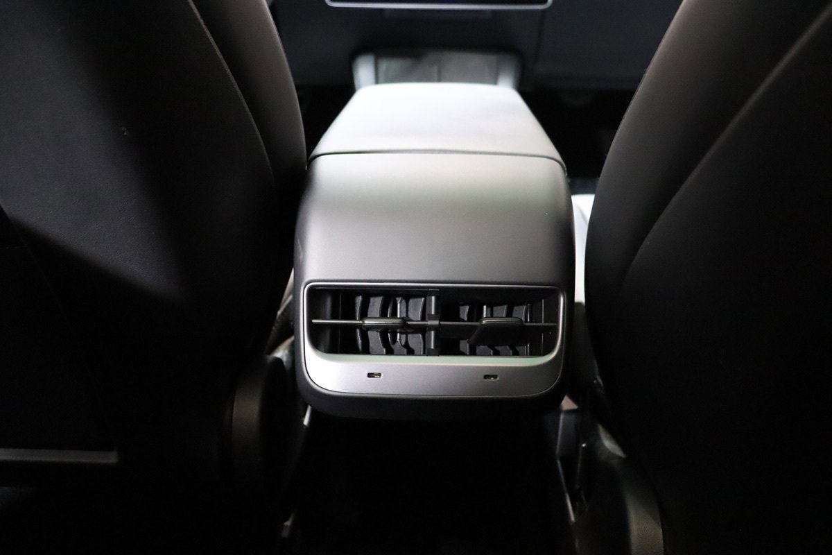 Used 2022 Tesla Model 3 Long Range image 41