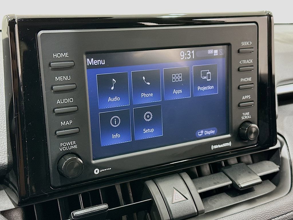 Used 2022 Toyota RAV4 LE FWD image 13