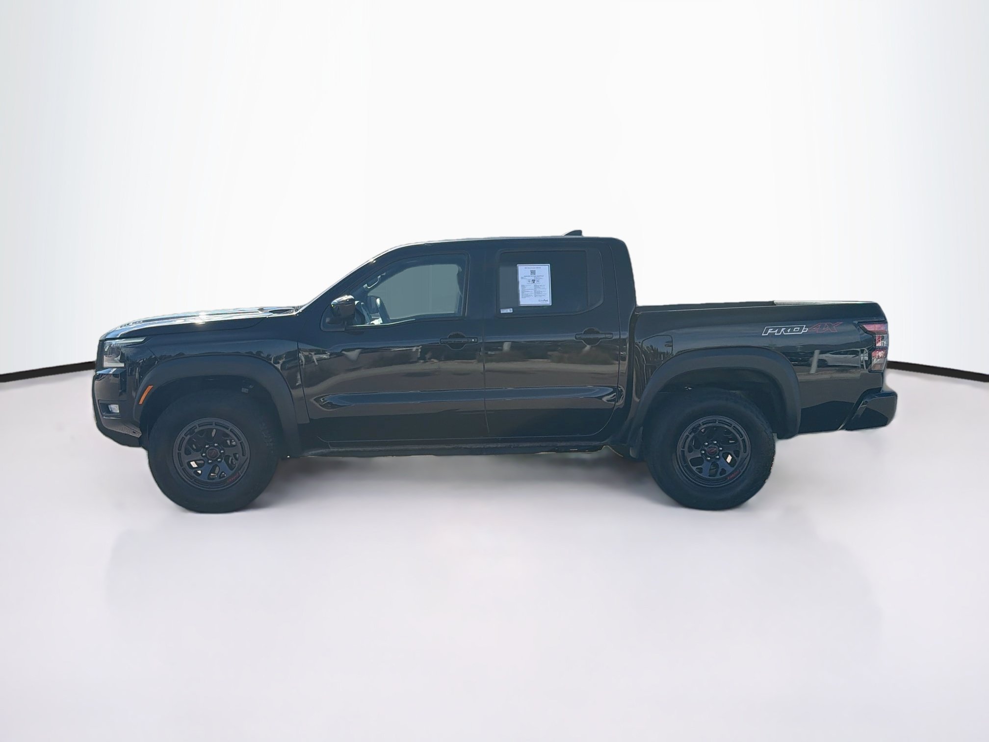 Used 2026 Nissan Frontier PRO-4X AWD/4WD image 4