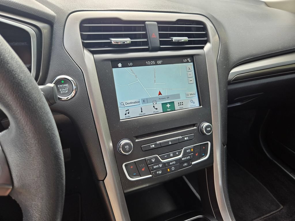 Used 2017 Ford Fusion Energi SE FWD image 28