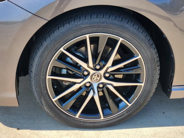 Used 2023 Toyota Camry SE FWD image 12