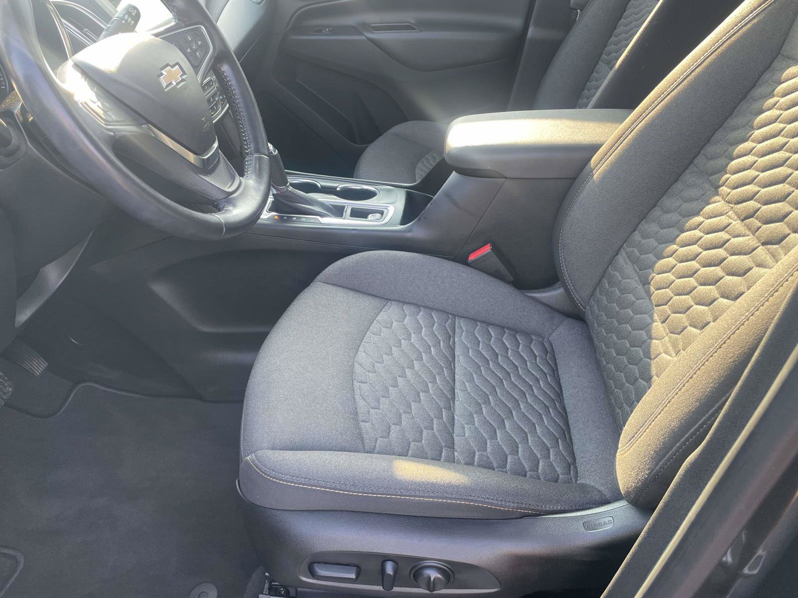 Used 2019 Chevrolet Equinox LT FWD image 15