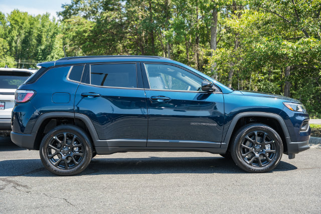 New 2026 Jeep Compass Latitude AWD/4WD image 4
