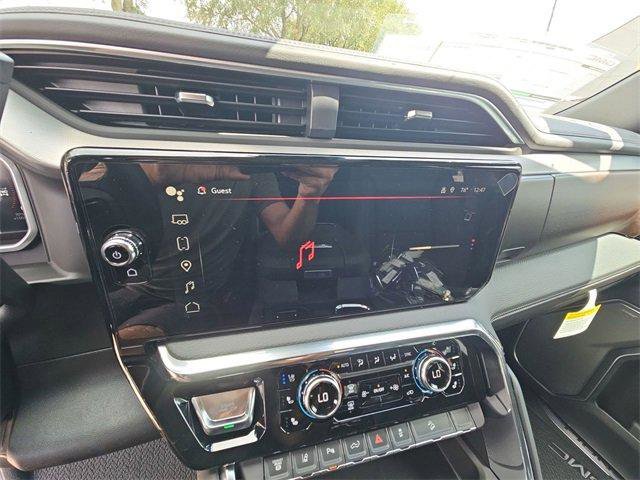 New 2026 GMC Sierra 3500 Denali w/ Denali Reserve Package image 13
