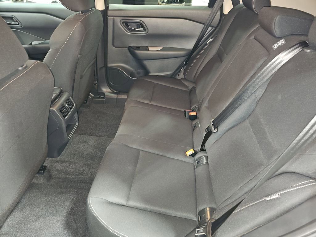 Used 2026 Nissan Rogue S image 29